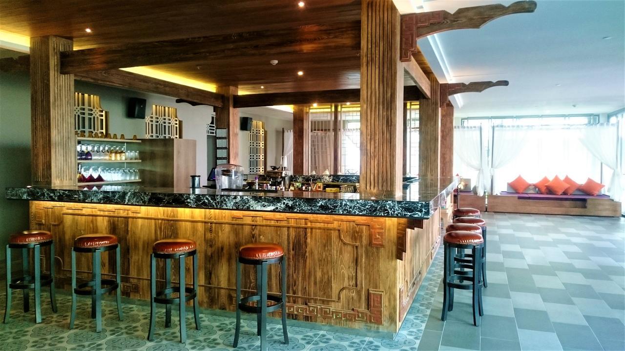 ホテル マイ ハウス パトン ヒル【SHA Extra+認定】 エクステリア 写真 The bar at the 101 bar